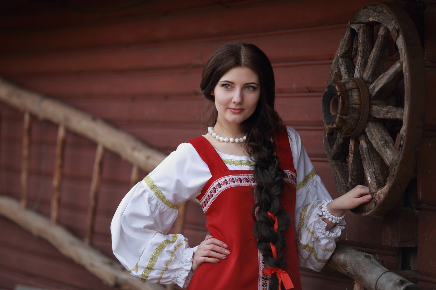 Girls in Slavic costumes in Nashville